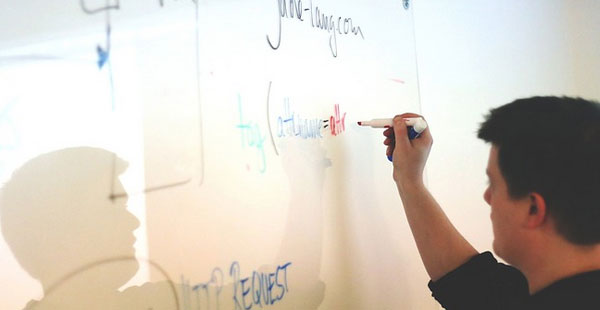 品牌戰(zhàn)略定位規(guī)劃怎么做？制定要注意什么？