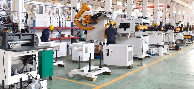 深圳品牌定位公司分享在制造業的今一火花機品牌定位案例